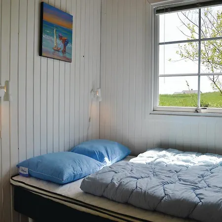 Three-bedroom Holiday In